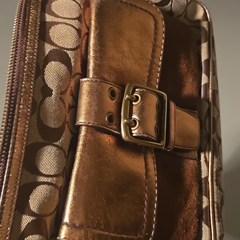 Coach bundle - Picture 7 of 9